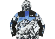 Supreme x The North Face Mountain Parka